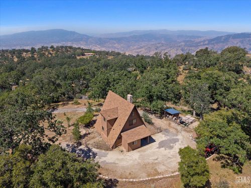 28207 Oaks Rancho Rd, Keene, CA, 93531 | Card Image