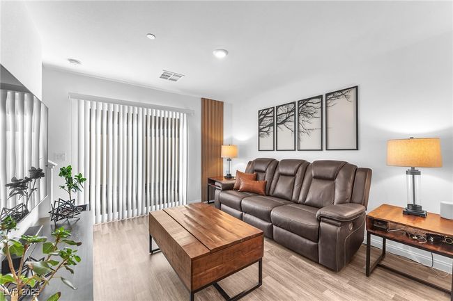 UNIT-3 - 12187 Indigo Falls Rd, Townhouse with 3 bedrooms, 2 bathrooms and null parking in Las Vegas NV | Image 7