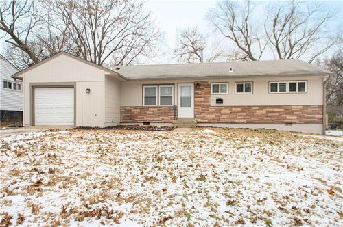 7604 E 108th St, Kansas City, MO, 64134-2805 | Card Image