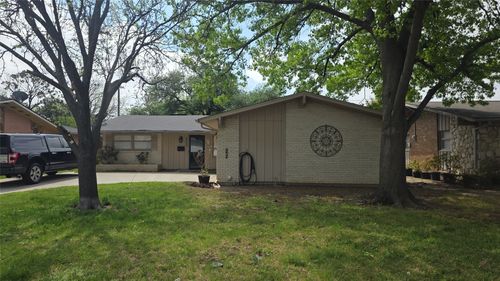 3332 High Lark Dr, Dallas, TX, 75234-2719 | Card Image