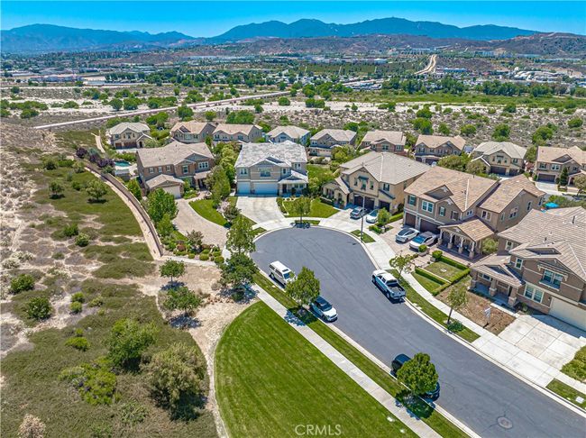 22348 Driftwood Ct, House other with 5 bedrooms, 5 bathrooms and 2 parking in Santa Clarita CA | Image 57