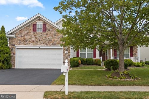18 Garfield Court, Columbus, NJ, 08022 | Card Image