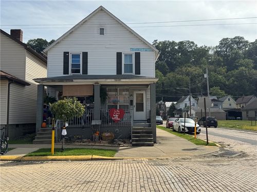 1100 6th Ave, Ford City, PA, 16226-1218 | Card Image