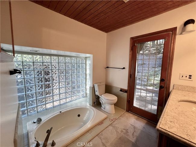 Main floor bathroom | Image 21