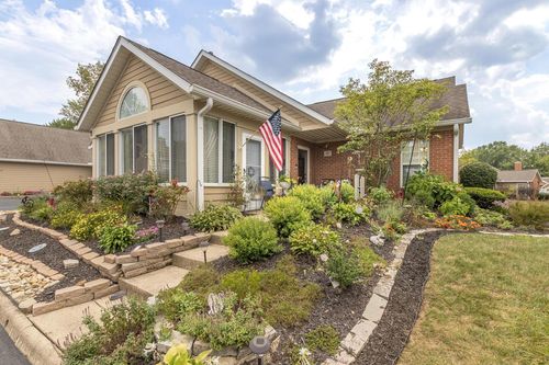 47 Green Ln, Pickerington, OH, 43147-9574 | Card Image