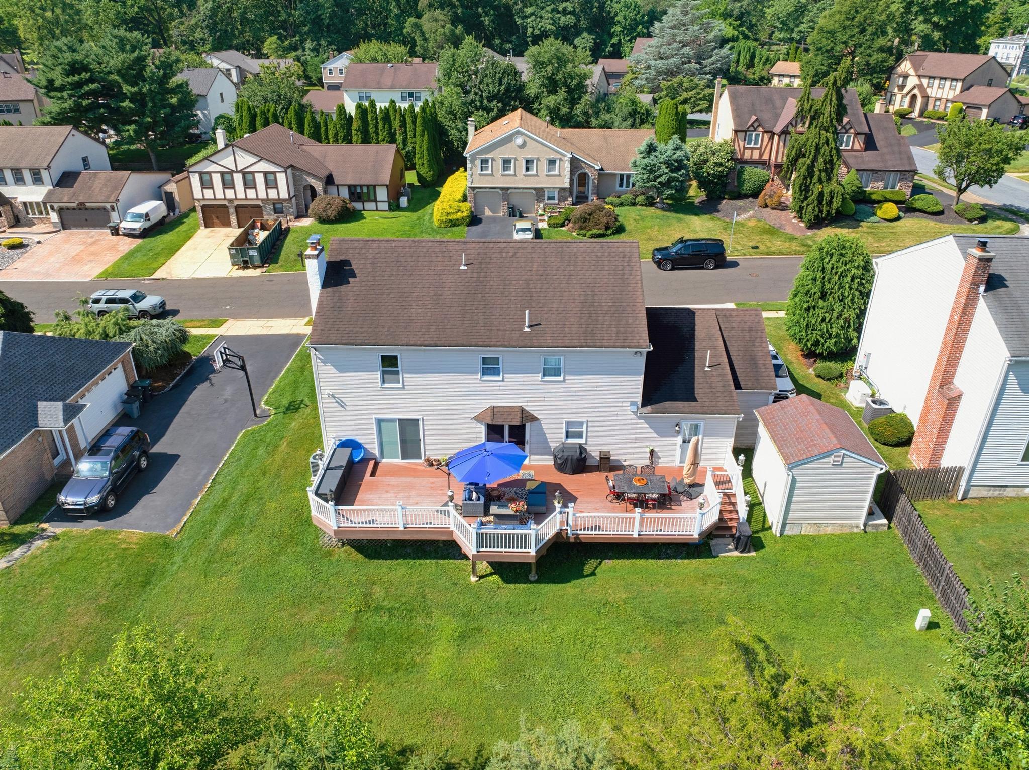 Residential in HUNTINGDON VALLEY 5