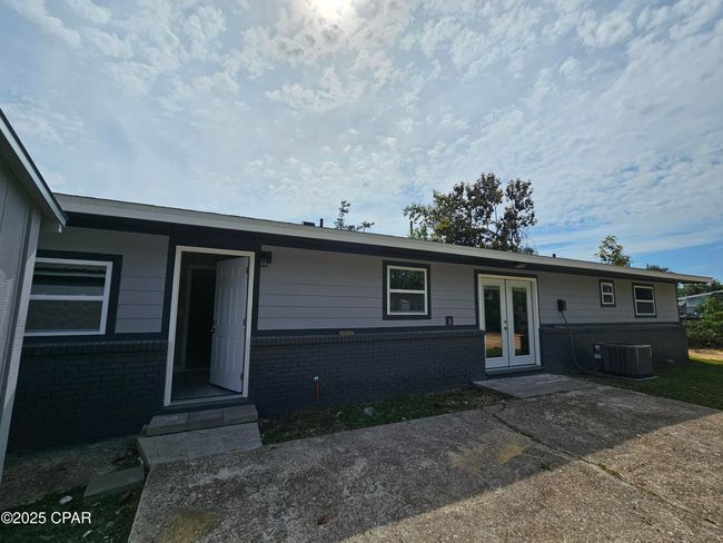 906 Kentucky Ave, House other with 3 bedrooms, 2 bathrooms and null parking in Lynn Haven FL | Image 15
