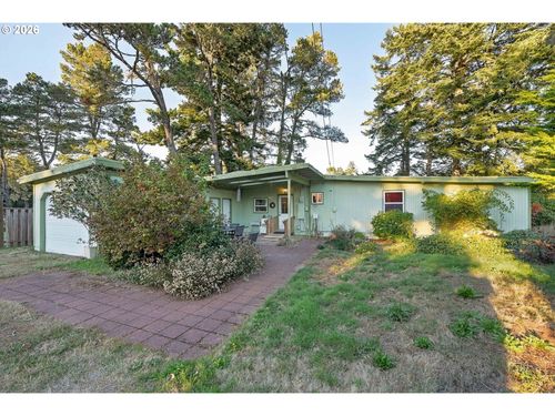 70343 Peninsula Rd, North Bend, OR, 97459-7702 | Card Image