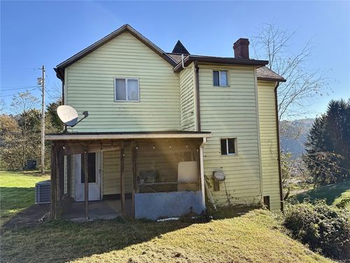 10 Step St, Millsboro, PA, 15348-1038 | Card Image