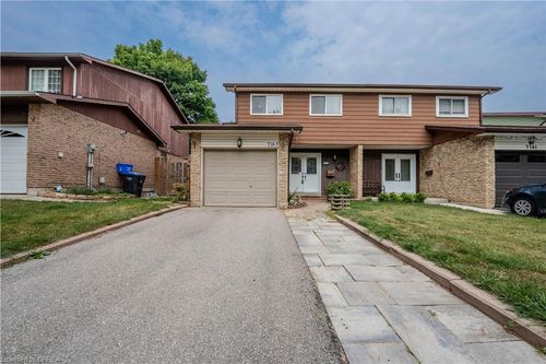 7163 Fayette Cir, Mississauga, ON, L5N1Y5 | Card Image