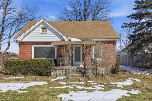 74 Freelton Rd, Freelton, ON, L8B0Z3 | Card Image