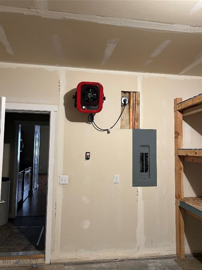 heater in garage | Image 14