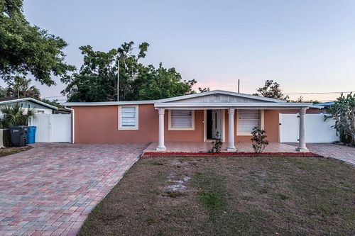 6506 Saline St, Tampa, FL, 33634-5065 | Card Image
