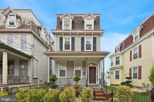 450 Locust Ave, BURLINGTON, NJ, 08016-4510 | Card Image