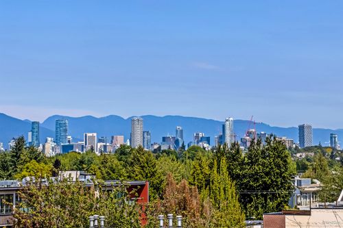 303-3727 W 10th Ave, Vancouver, BC, V6R2G5 | Card Image