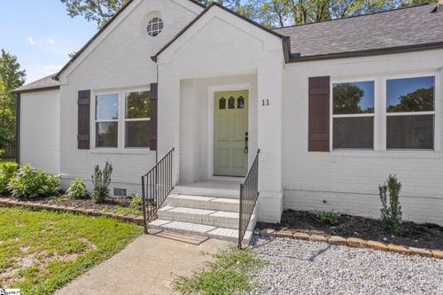 11 Willow Springs Dr, Greenville, SC, 29607-3109 | Card Image