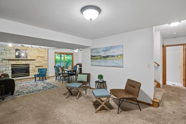 Entertaining at its best, inside and out. | Image 28