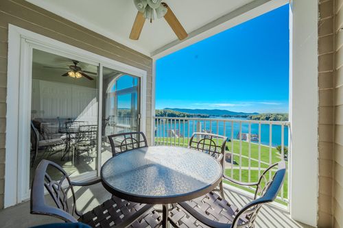 144-1217 Graves Harbor Trl, Huddleston, VA, 24104-4211 | Card Image