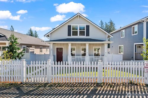 90 E Compass Ln, Allyn, WA, 98524-7806 | Card Image