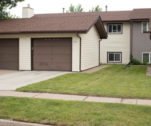 615 N 35th St, Bismarck, ND, 58501-3365 | Card Image