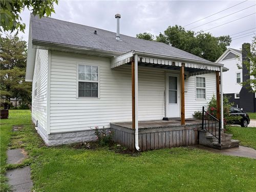 304 E 5th St, Pana, IL, 62557-1819 | Card Image