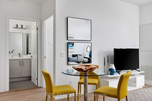 807-286 Main St, Toronto, ON, M4C0B3 | Card Image