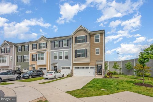 7241 Martin Farm Cir, BALTIMORE, MD, 21237-4075 | Card Image