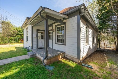 1099 Center St Nw, Atlanta, GA, 30318-7958 | Card Image