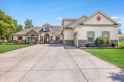 319 Clear Lake Ln, Buhl, ID, 83316-5274 | Card Image