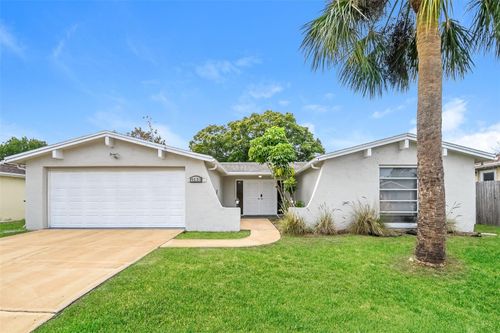 9131 Hunt Club Ln, PORT RICHEY, FL, 34668-5193 | Card Image