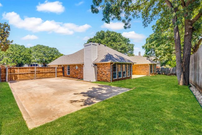 2613 Lambda Ln, House other with 4 bedrooms, 3 bathrooms and null parking in Flower Mound TX | Image 25