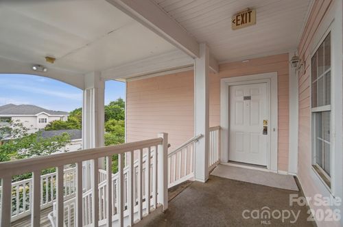 9070 Meadow Vista Rd, Charlotte, NC, 28213-5291 | Card Image