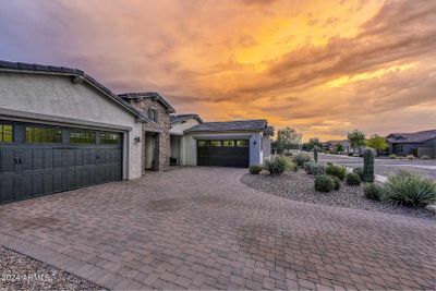 9285 W Louise Drive, House other with 4 bedrooms, 3 bathrooms and null parking in Peoria AZ | Image 3