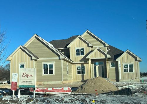 9951 N Cygnet Ct, MEQUON, WI, 53097-3803 | Card Image