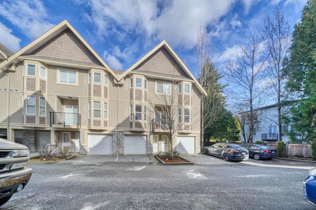 10 - 33321 George Ferguson Way, Townhouse with 3 bedrooms, 2 bathrooms and 2 parking in Abbotsford BC | Image 2