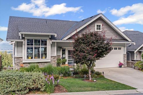 47215 Sylvan Dr, Chilliwack, BC, V2R0R8 | Card Image