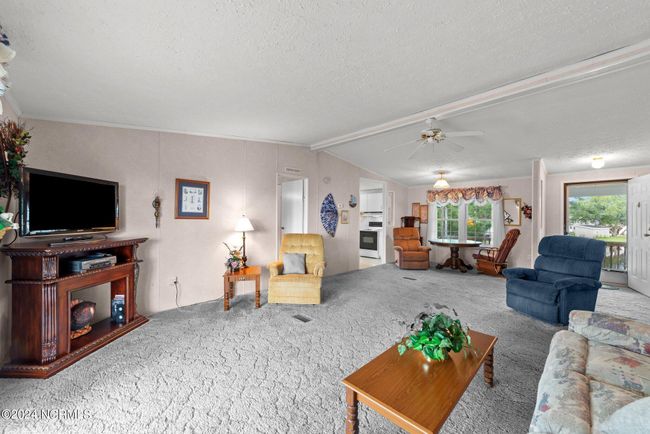 36 Inlet Way, House other with 3 bedrooms, 3 bathrooms and null parking in Chocowinity NC | Image 16