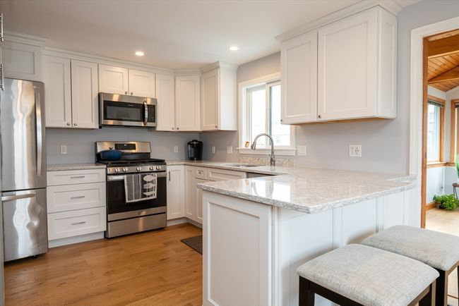 242 Bancroft Ave, House other with 4 bedrooms, 2 bathrooms and 4 parking in Reading MA | Image 13