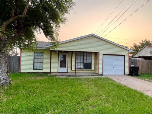 17223 Wagganner Dr, Hockley, TX, 77447-9217 | Card Image