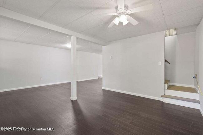Family Room | Image 31
