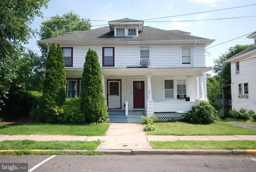 104 Juniper St, Burlington, NJ, 08016-1404 | Card Image