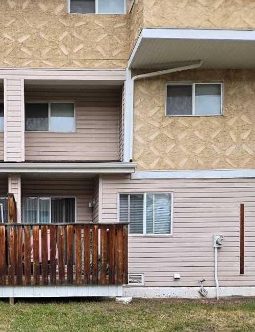 207-9738 82 Ave, Grande Prairie, AB, T8V5W4 | Card Image
