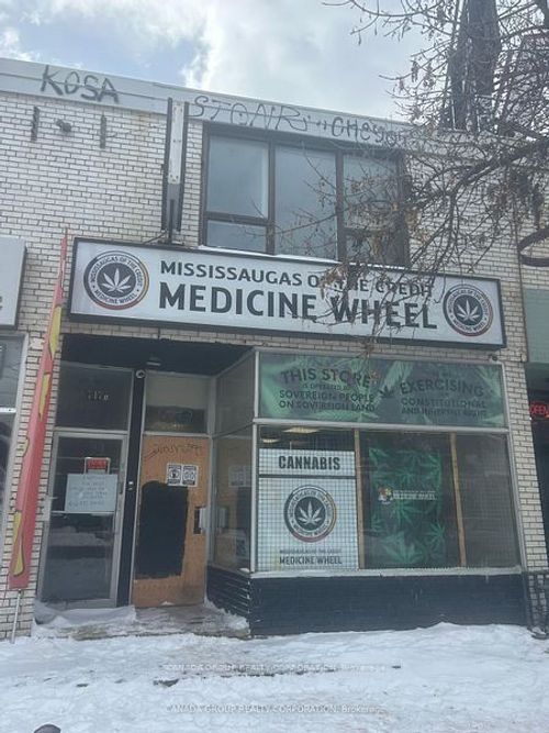 2nd-floor-717 College Street, Toronto, ON, M6G1C2 | Card Image