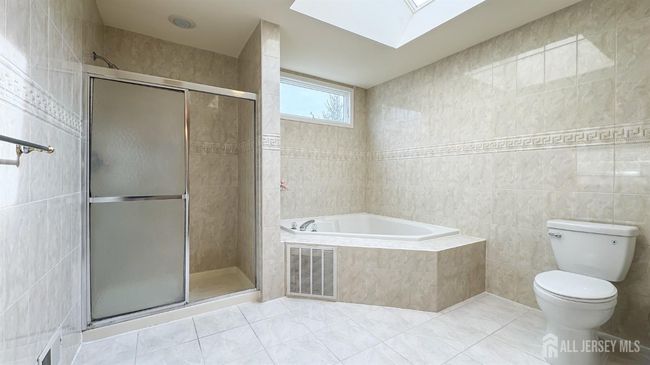 166 Lund Ave, House other with 5 bedrooms, 3 bathrooms and null parking in Edison NJ | Image 17