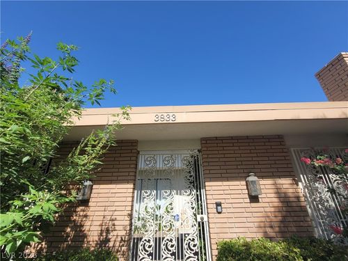 3833 S Eastern Ave, Las Vegas, NV, 89169-3322 | Card Image