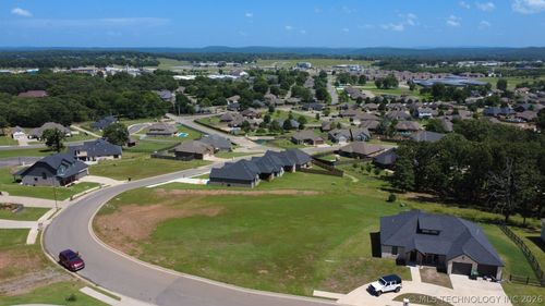 540 Woodlands Dr, Tahlequah, OK, 74464-8846 | Card Image