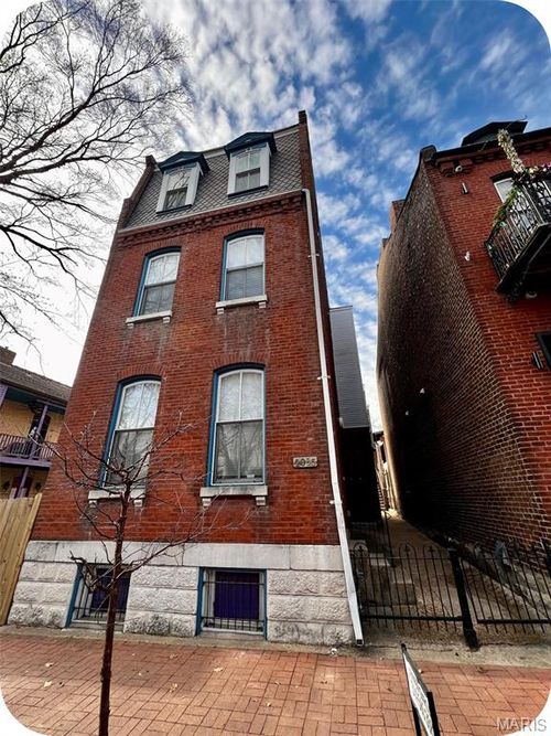 2005 Menard St, Saint Louis, MO, 63104-3864 | Card Image