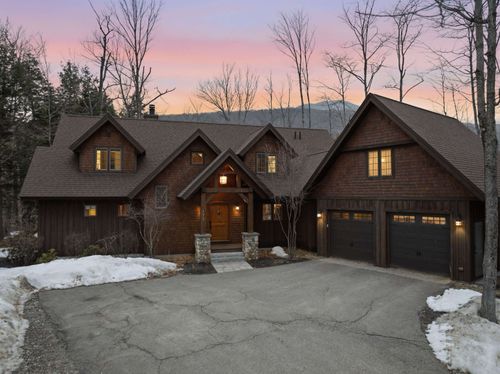 172 S Peak Rd, Lincoln, NH, 03251-4605 | Card Image