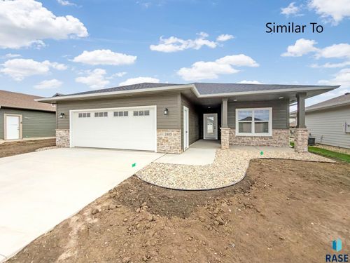 920 S Tinley Ave Avenue, Brandon, SD, 57005 | Card Image