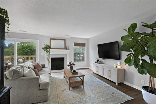 2668 Farmstead Rd Se, Smyrna, GA, 30080-2618 | Card Image